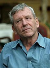 Amos Oz