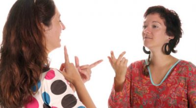 Acerca de la comunicación y las lenguas de señas