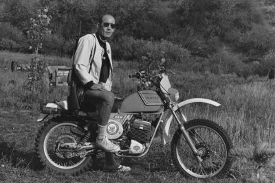 Hunter S. Thompson y sus tres adicciones: ron, periodismo y sexo