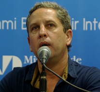 Guillermo Martínez