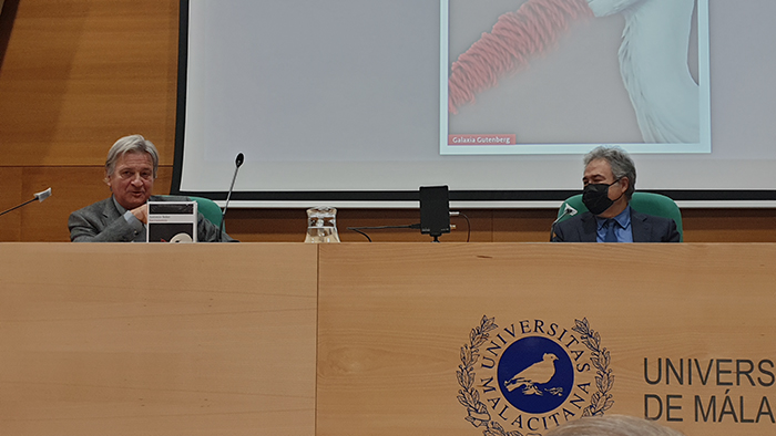 Presentación en Málaga de «Sacramento», de Antonio Soler (Galaxia Gutenberg)