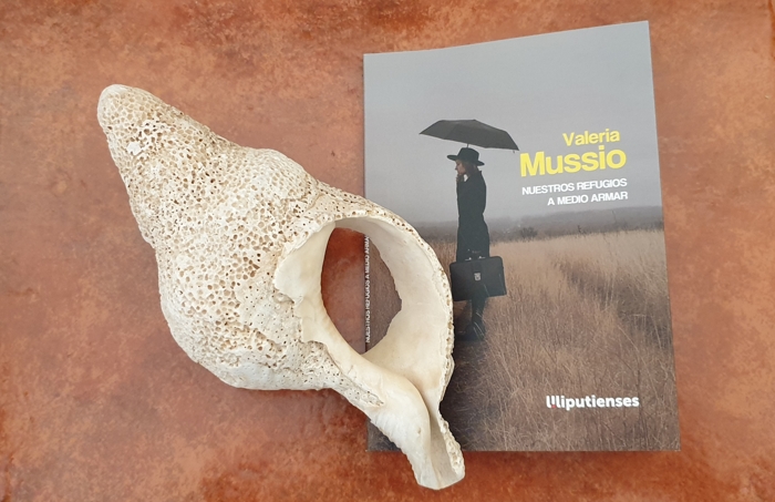 Reseña de "Nuestros refugios a medio armar", de Valeria Mussio (Liliputienses)