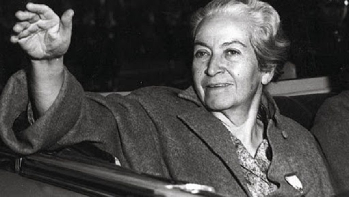 Por qué tienes que leer a Gabriela Mistral